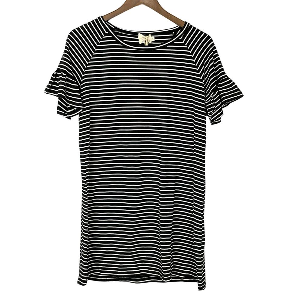 Grace & Emma | NWT Black & White Stripe Ruffle Sleeve Stretch Knit Shift Dress